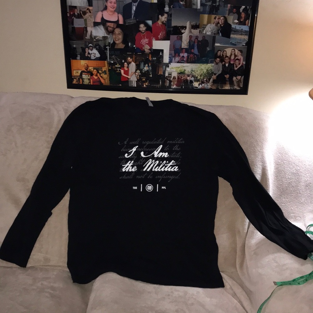 Next level apparel XL long sleeved shirt “I am the militia” 💕